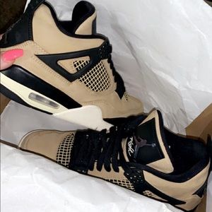 Women’s air jordan 4 retro
